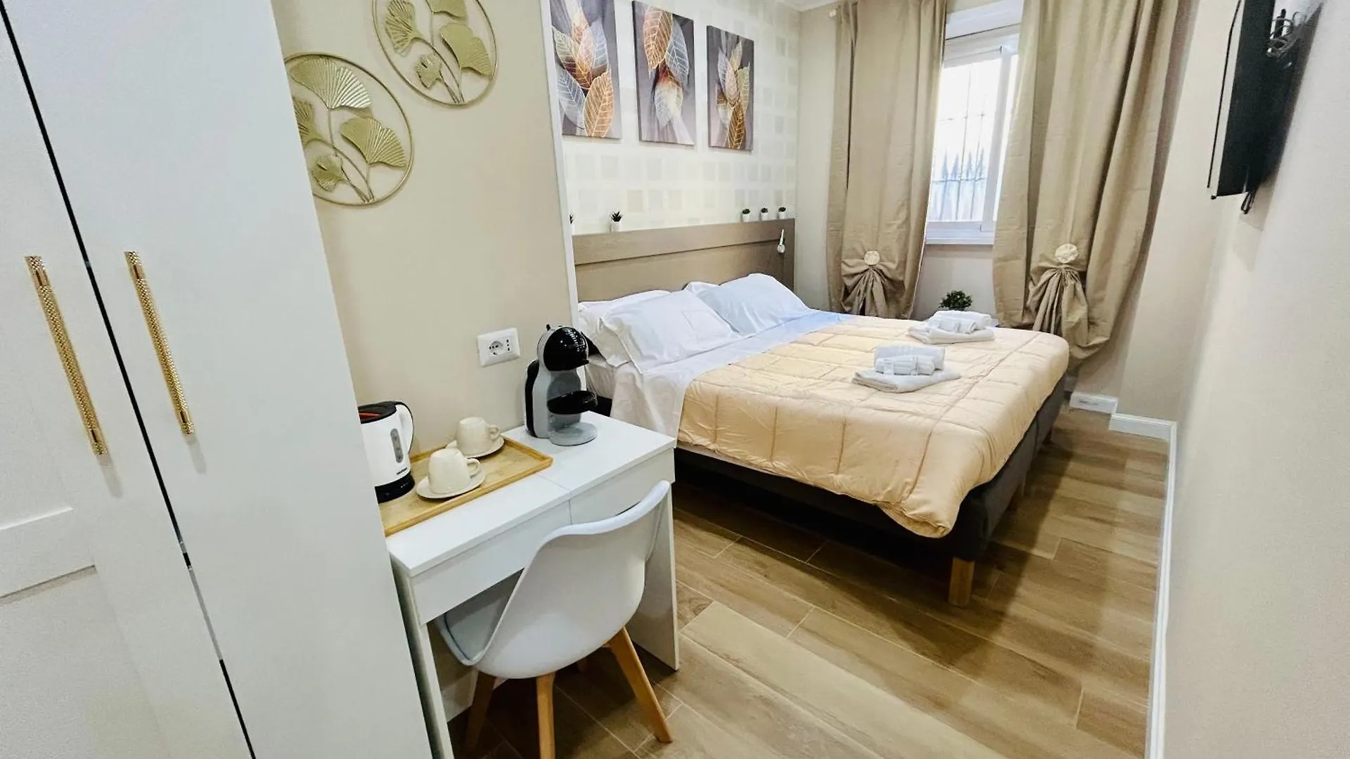 Segesta Rooms Roma Italia